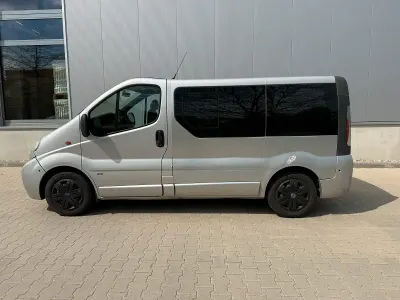 Brugt Opel Vivaro 2005 Sølv MPV