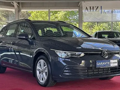 Gebraucht VW Golf VIII 131 PS (96 kW) 2022 Grau Kombi
