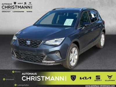 Magnetic grau metallic / midni Gebraucht 2024 Seat Arona FR SUV | 25.990 € (Teuer)