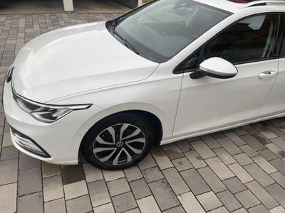 Gebraucht VW Golf VIII 150 PS (110 kW) 2022 Weiß Kombi
