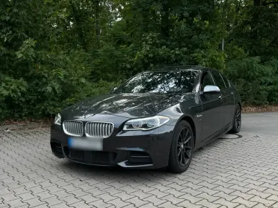 Gebraucht BMW M550 381 PS (280 kW) 2015 Grau Limousine