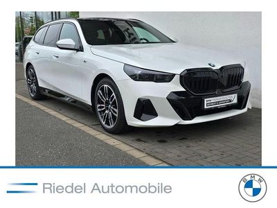 Gebraucht BMW 540 M Sport 303 PS (222 kW) 2025 Weiß Kombi