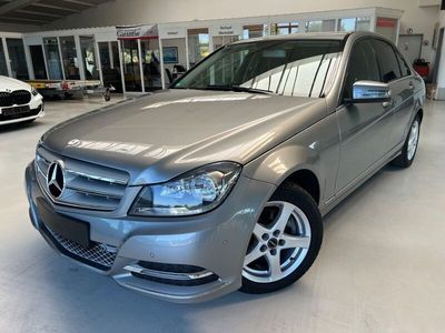 Gebraucht Mercedes C180 156 PS (114 kW) 2013 Silber Limousine