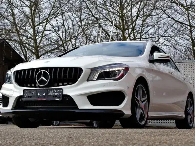 Gebraucht Mercedes CLA200 AMG line 136 PS (100 kW) 2015 Weiß Coupé