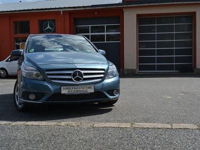 Gebraucht Mercedes B200 156 PS (114 kW) 2013 Blau Van / Kleinbus