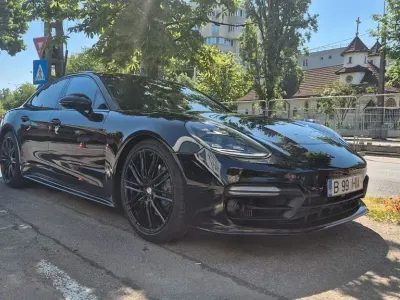 Gebraucht Porsche Panamera 4S 530 PS (389 kW) 2018 Schwarz Kleinwagen