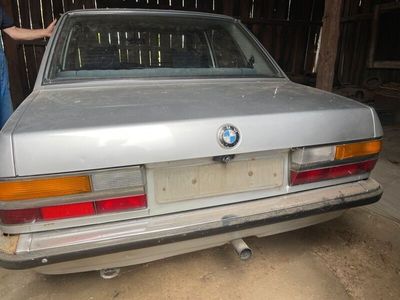 gebraucht BMW 520 i E28