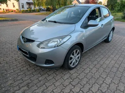 Gebraucht Mazda 2 75 PS (55 kW) 2009 Grau Kleinwagen