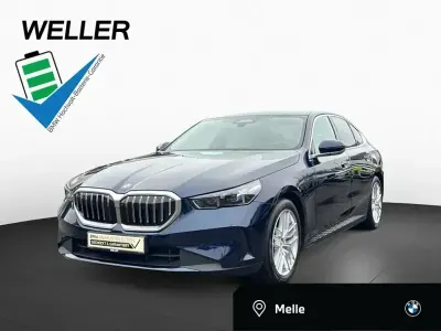 Usata BMW 530e Sport Line 299 CV (219 kW) 2024 Blu Berlina