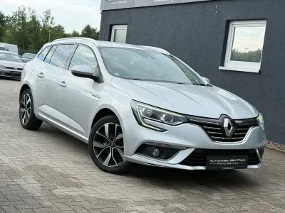 Gebraucht Renault Mégane Bose Edition 132 PS (97 kW) 2018 Silber Limousine
