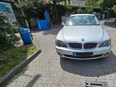 BMW 730
