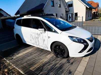 Gebraucht Opel Zafira OPC 165 PS (121 kW) 2014 Weiß Van / Kleinbus