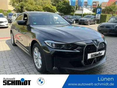 Gebraucht BMW i4 210 kW (286 PS) 2023 Saphirschwarz metallic Limousine