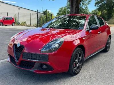 Gebraucht Alfa Romeo Giulietta 150 PS (110 kW) 2018 Rot Kleinwagen