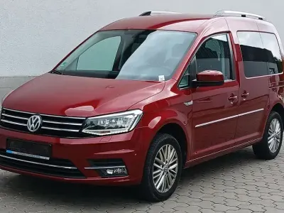 Gebraucht VW Caddy Highline 150 PS (110 kW) 2019 Fortanarot metallic Van / Kleinbus