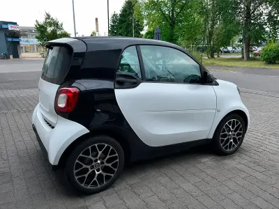 Gebraucht Smart ForTwo Coupé 60 kW (82 PS) 2020 Weiß Kleinwagen