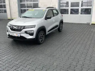 Brugt Dacia Spring Essentiel 33 kW (45 HK) 2023 Grå Hatchback