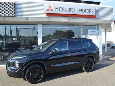 Neu Mitsubishi Outlander P-HEV Top 306 PS (225 kW) 2026 Schwarz SUV