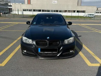 Second-hand BMW 320 170 CP (125 kW) 2009 Negru Berlinǎ