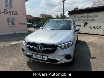 Gebraucht Mercedes GLC220 Advanced Plus 197 PS (144 kW) 2024 Hightechsilbermet. SUV