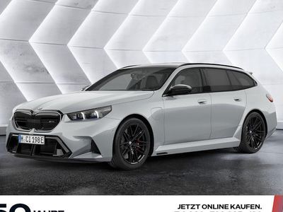 Nuova BMW M5 727 CV (534 kW) 2026 Grigio Station wagon