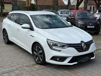 Second-hand Renault Mégane GrandTour Bose Edition 163 CP (119 kW) 2018 Alb Break