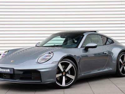 Porsche 911 Carrera