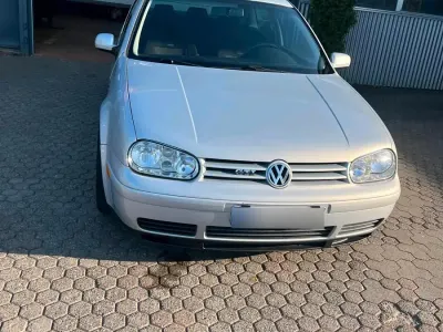 Gebraucht VW Golf GTI 150 PS (110 kW) 1998 Silber Coupé