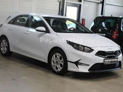 Gebraucht Kia Ceed Vision 120 PS (88 kW) 2022 Weiß Kleinwagen