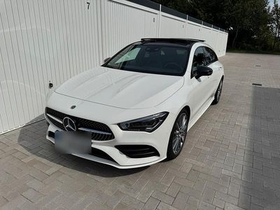 Gebraucht Mercedes CLA200 AMG line 163 PS (119 kW) 2022 Weiß Kombi