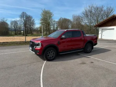 Używany Ford Ranger Wildtrack 241 KM (177 kW) 2024 Czerwony Pickup