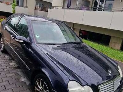 Mercedes C180