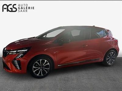 Usata Renault Clio V Techno 91 CV (66 kW) 2025 Arancione Berlina