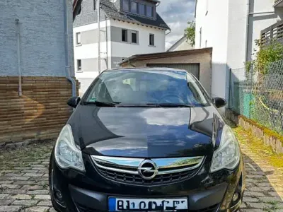 Gebraucht Opel Corsa Edition 87 PS (63 kW) 2012 Schwarz Kleinwagen