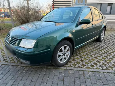 Gebraucht VW Bora 101 PS (74 kW) 1999 Grün Limousine