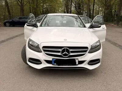 Gebraucht Mercedes C220 Avantgarde 170 PS (125 kW) 2014 Limousine