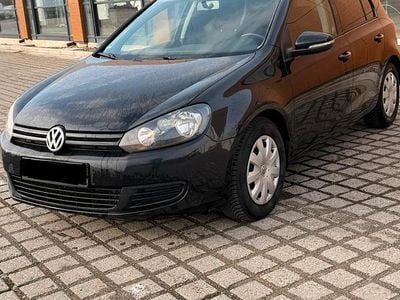 Gebraucht VW Golf VII 105 PS (77 kW) 2012 Schwarz Limousine