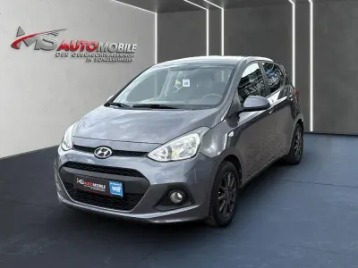 Gebraucht Hyundai i10 Classic 67 PS (49 kW) 2015 Grau Kleinwagen