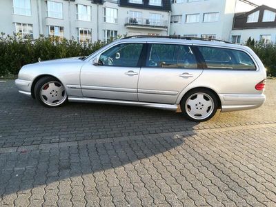Mercedes E55 AMG