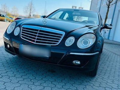 Mercedes E200