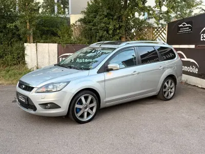 Gebraucht Ford Focus Titanium 145 PS (106 kW) 2009 Silber Limousine