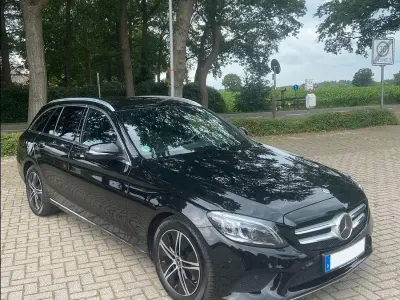 Gebraucht Mercedes C200 184 PS (135 kW) 2020 Schwarz Limousine