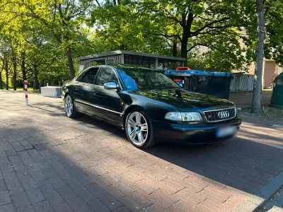 Usata Audi A8 Comfort 300 CV (220 kW) 1997 Nero Berlina
