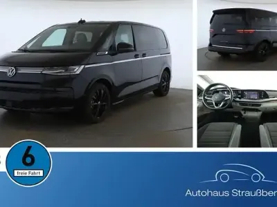 Begagnad VW Multivan Style 218 HK (160 kW) 2023 Svart Minibuss