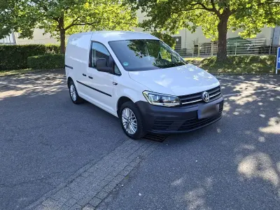 Gebraucht VW Caddy 105 PS (77 kW) 2017 Weiß Van / Kleinbus