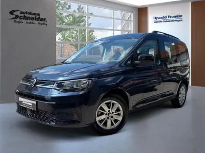 Gebraucht VW Caddy Life 114 PS (83 kW) 2024 Starlight blue metallic Van / Kleinbus