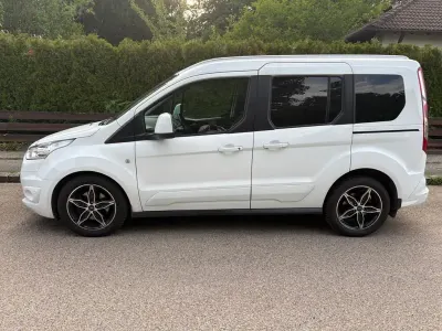 Gebraucht Ford Tourneo Connect Trend 120 PS (88 kW) 2017 Weiß Van / Kleinbus