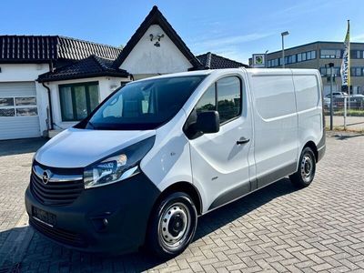 Weiß Gebraucht 2017 Opel Vivaro Van / Kleinbus | 14.650 € (Fairer Preis)