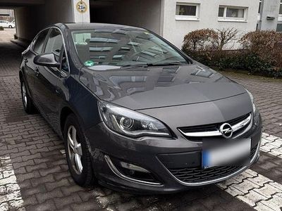 Gebraucht Opel Astra Innovation 131 PS (96 kW) 2013 Grau Limousine