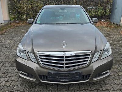 Mercedes E200